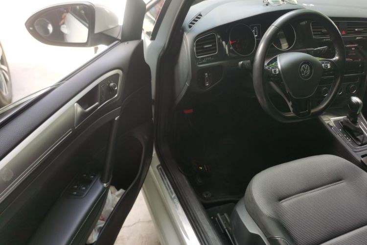 Used Volkswagen Golf 2020 280TSI DSG Comfort Version
