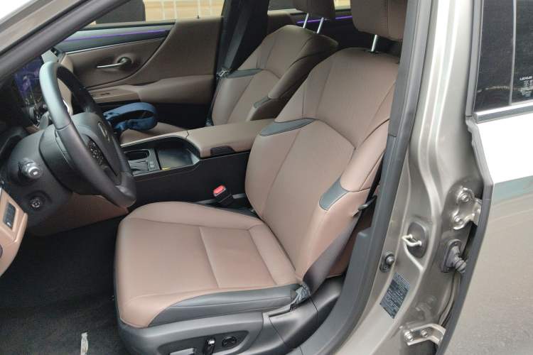 Used Lexus ES 2025 200 Premium Edition
