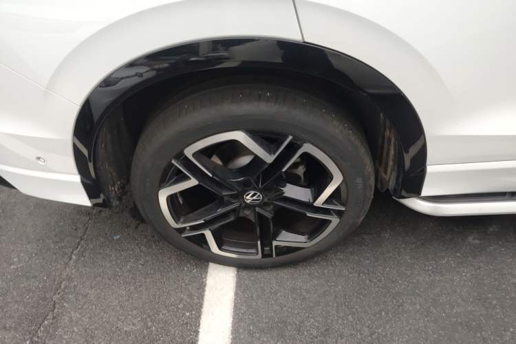 Used Volkswagen Tiguan L 2025 PRO 380TSI Four-Wheel Drive R-Line Prestige Edition
