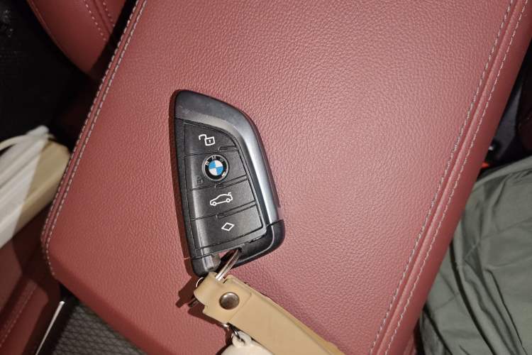 Used BMW 3 Series 2025 330Li M Sport Shadowline Package
