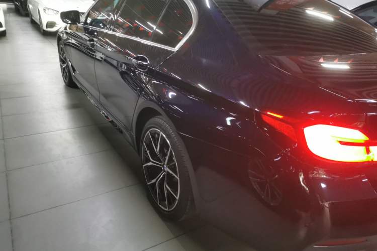 Used BMW 5 Series 2021 530Li Luxury Edition M Sport Package
