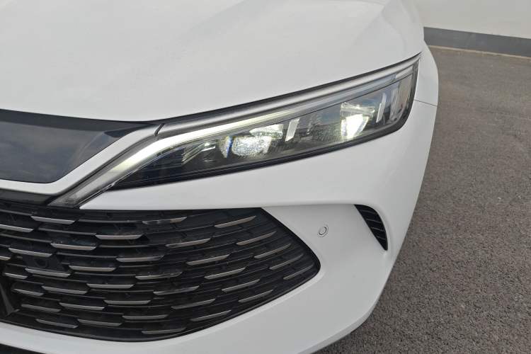 Used BYD Qin L 2025 DM-i Smart Drive 120KM Superior Model