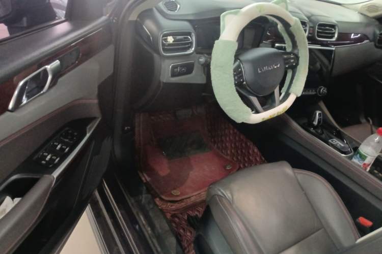 Used Lynk & Co 02 2020 1.5T DCT Two-Wheel Drive Zhaobao Version
