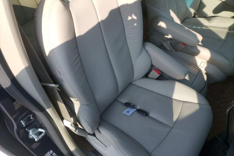 Used Buick GL8 2014 2.4L LT Luxury Business Executive Edition
