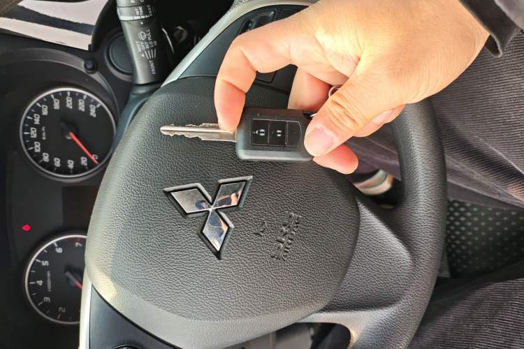 Used Mitsubishi Outlander 2020 2.0L Two-Wheel Drive Comfort Edition 5 Seats