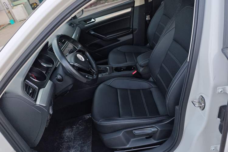 Used Volkswagen Lamando 2018 230TSI DSG Fashion Edition
