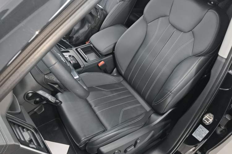 Used Audi Q5L 2022 45T Luxury Dynamic Model
