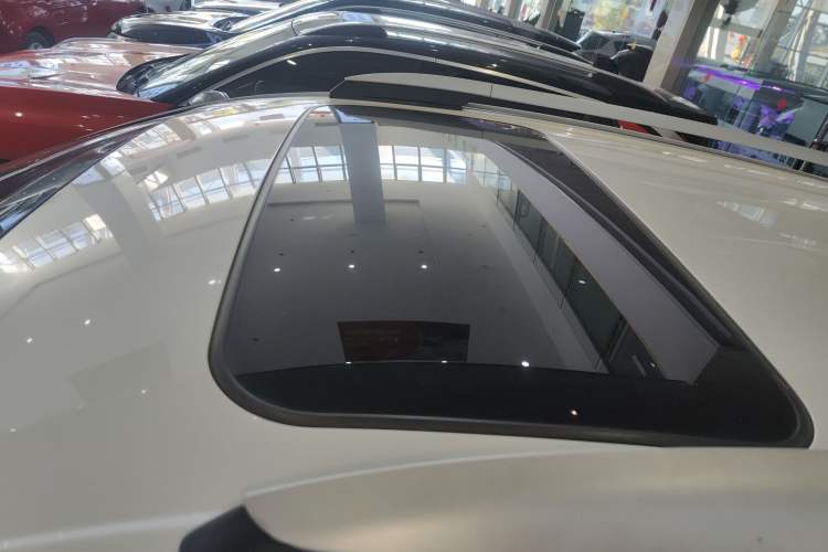 Used Toyota RAV4 2019 2.0L CVT Two-Wheel Drive Pioneer Edition China V Standard