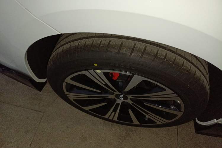 Used Geely Auto Preface 
