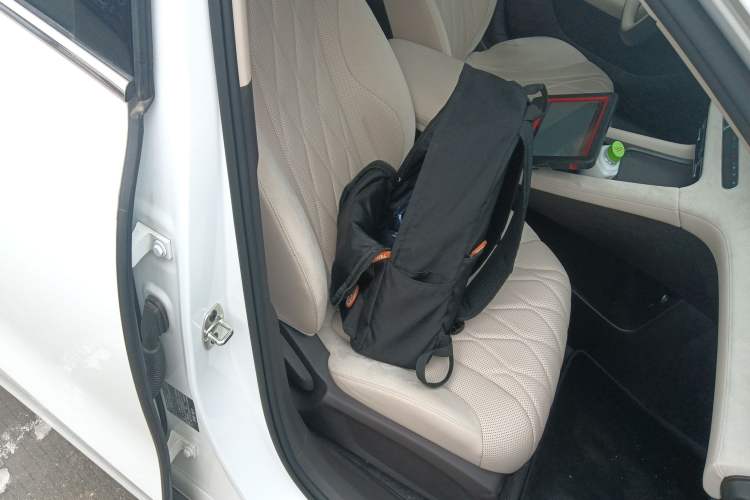 Used Roewe D7 2023 DMH 125km Excellence Edition