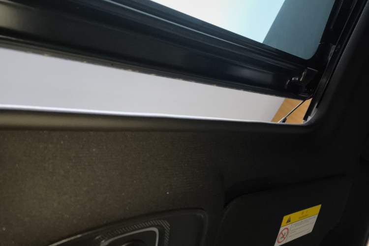 Used Buick GL8 2022 ES Landtrek 653T Flagship Model