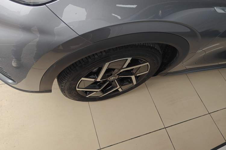 Used BYD Yuan PLUS 2024 Honor Edition 510KM Beyond Model
