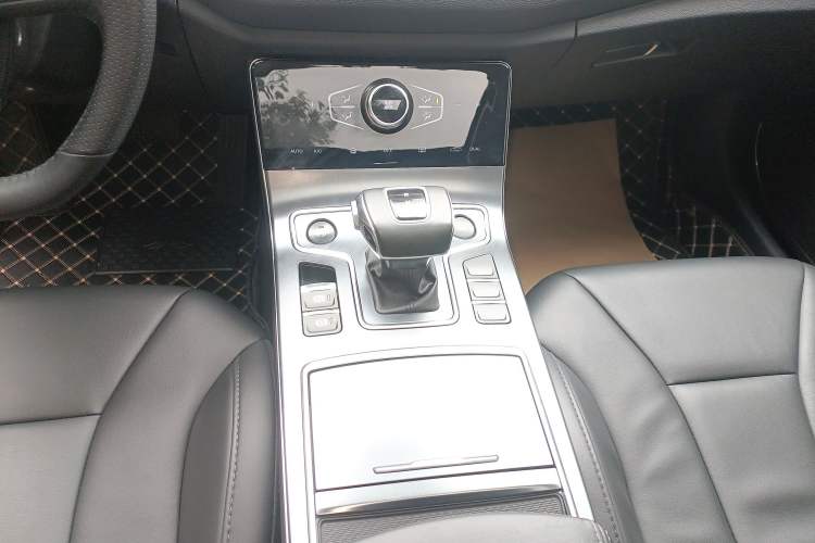 Used Hongqi H5 2022 Classic Model Facelift 1.8T Automatic Smart Connect Flagship Edition
