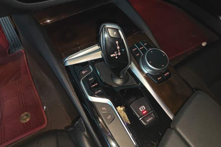 Used BMW 5 Series 2019 Facelifted 525Li Luxury Package