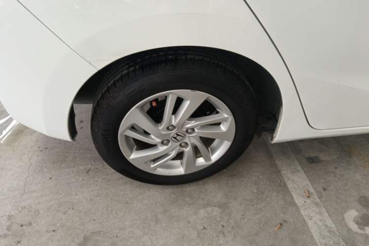 Used Honda Fit 2016 1.5L SES CVT Fashion Sunroof Edition
