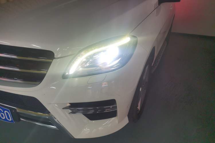 Used Mercedes-Benz M-Class 2014 ML 400 4MATIC Dynamic Model
