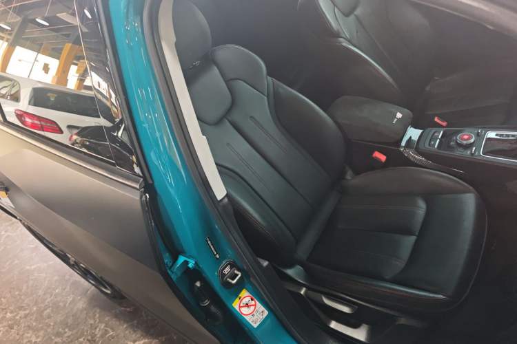 Used Audi Q2L 2022 35 TFSI Progressive Dynamic Edition
