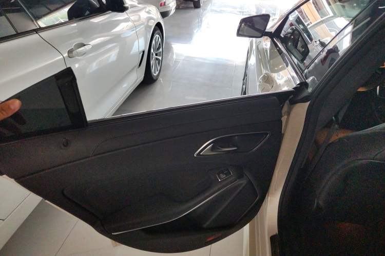 Used Mercedes-Benz CLA 2014 CLA 260 4MATIC
