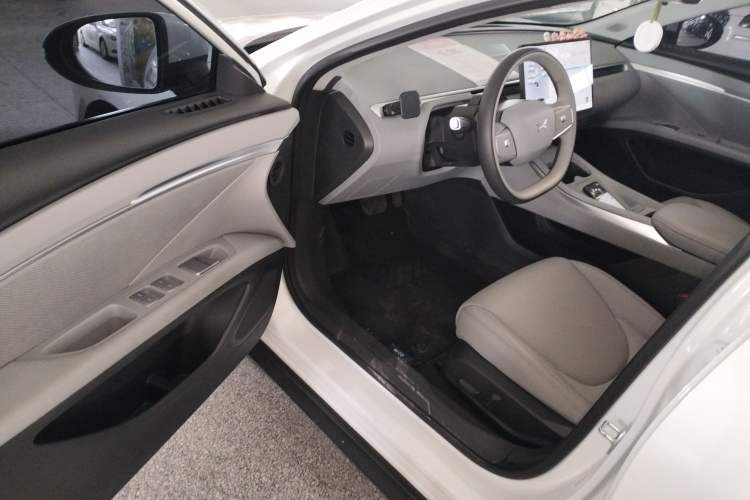 Used XPeng MONA M03 2024 620 with Ultra-Long Range