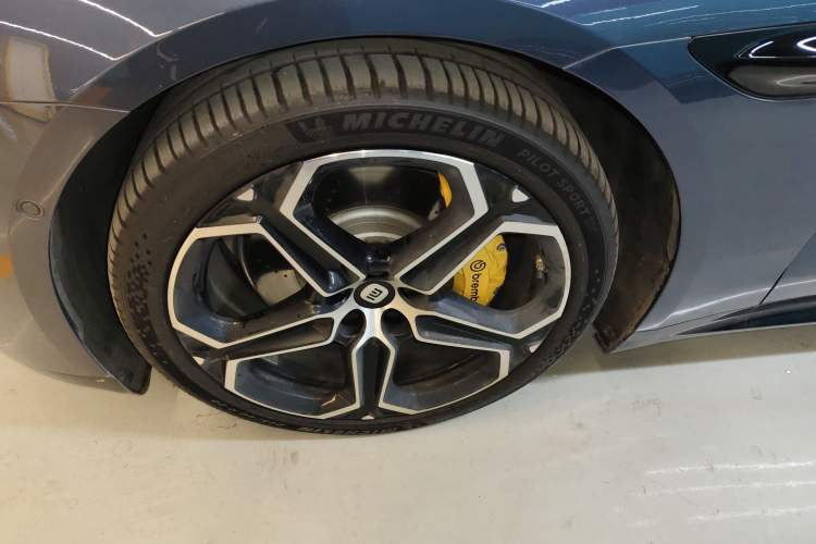 Used  SU7 2024 Four-Wheel Drive Ultra-Long Range Advanced Intelligent Driving Max Edition
