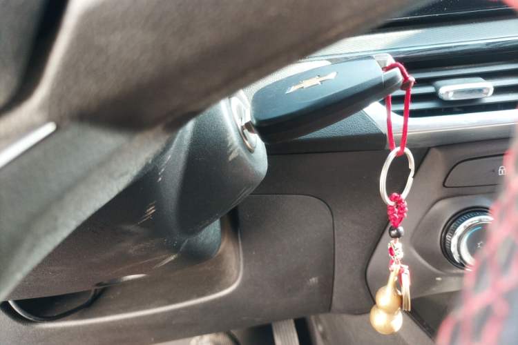 Used Chevrolet Trax 2022 Encore RS 1.5T CVT Cool
