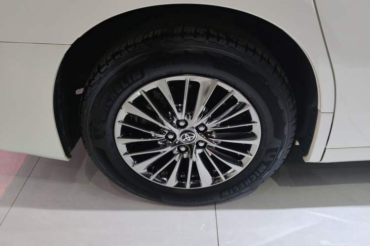 Used Toyota Alphard 2021 Dual-Engine 2.5L Prestige Edition
