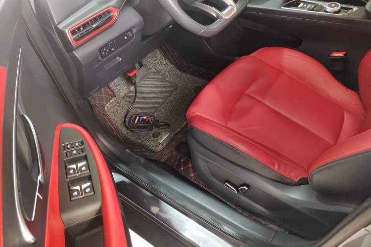 Used Changan UNI-T 2020 1.5T Prestige Version
