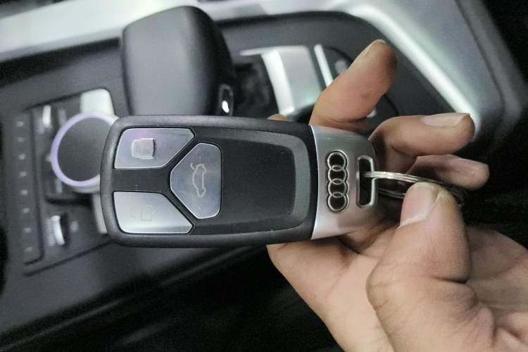 Used Audi A4L 2018 30th Anniversary Edition 40 TFSI Fashion Model
