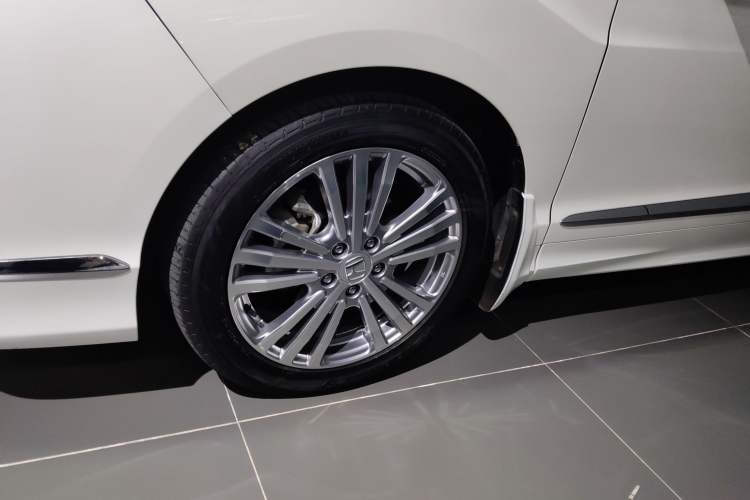 Used Honda Elysion 2016 2.4L Luxury Edition
