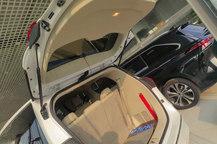 Used Buick GL8 2022 ES Landtrek 653T Comfort Edition
