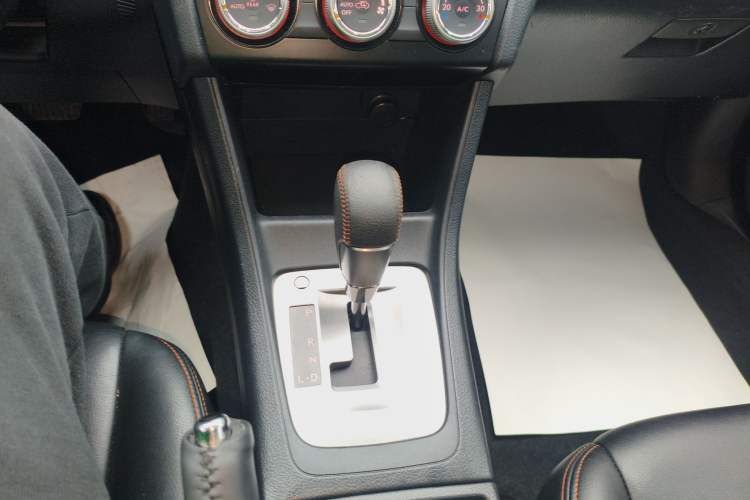 Used Subaru XV 2016 2.0i Comfort Navigation Edition
