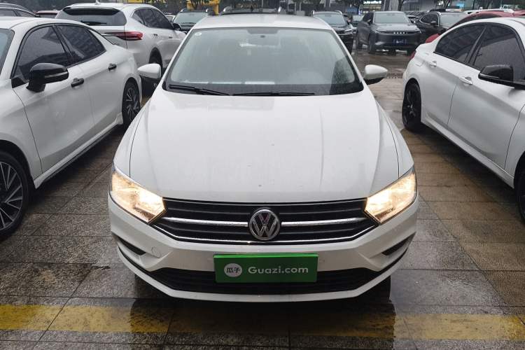 Used Volkswagen Bora 2017 1.6L Automatic Fashion Model