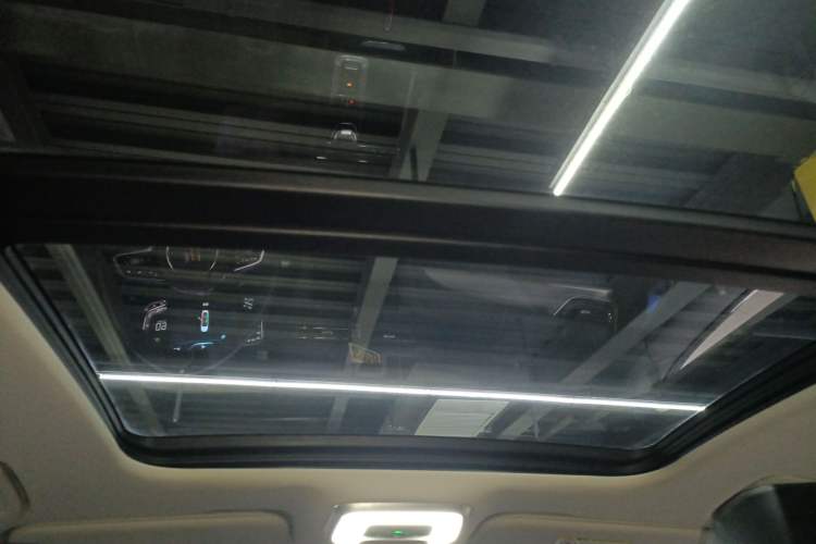 Used Hongqi H5 2023 2.0T Automatic Smart Connect Flagship Edition
