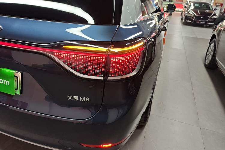 Used Hima AITO M9 2024 Range-Extended Ultra Version 52 kWh 5-Seater Model