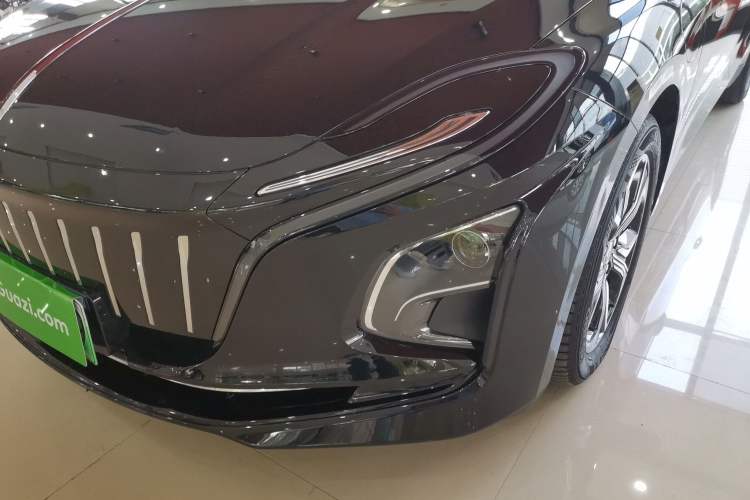 Used Hongqi E-QM5 2022 431 km Charge & Enjoy Edition