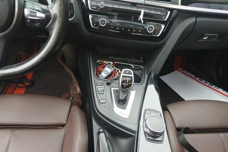 Used BMW 3 Series 2018 320Li Leading Model M Sport Package
