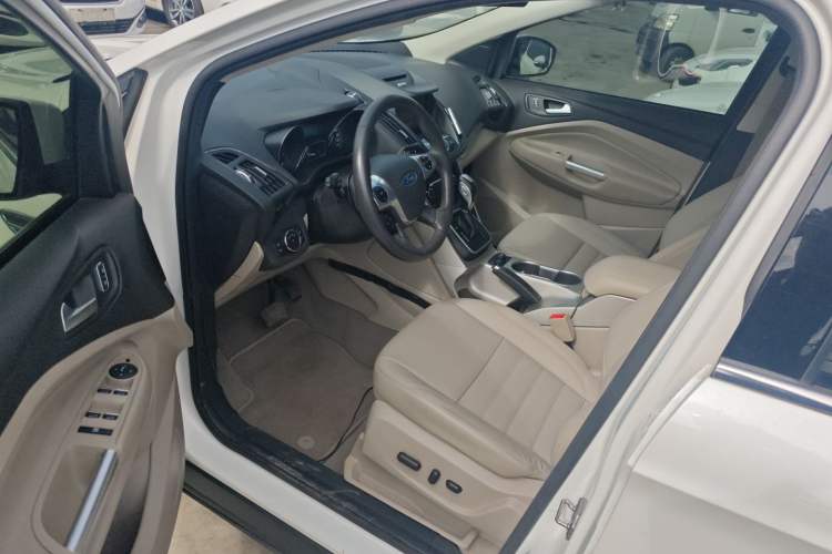 Used Ford Kuga 2013 2.0L GTDi Four-Wheel Drive Premium Model
