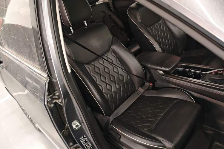 Used Wuling Jiachen 2022 1.5T CVT Deluxe Flagship Edition