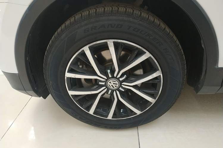 Used Volkswagen Tiguan L 2018 330TSI Automatic Two-Wheel Drive Luxury Edition