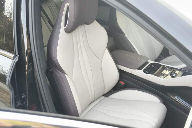 Used BYD Song PLUS New Energy 2025 DM-i 112KM Prestige Model
