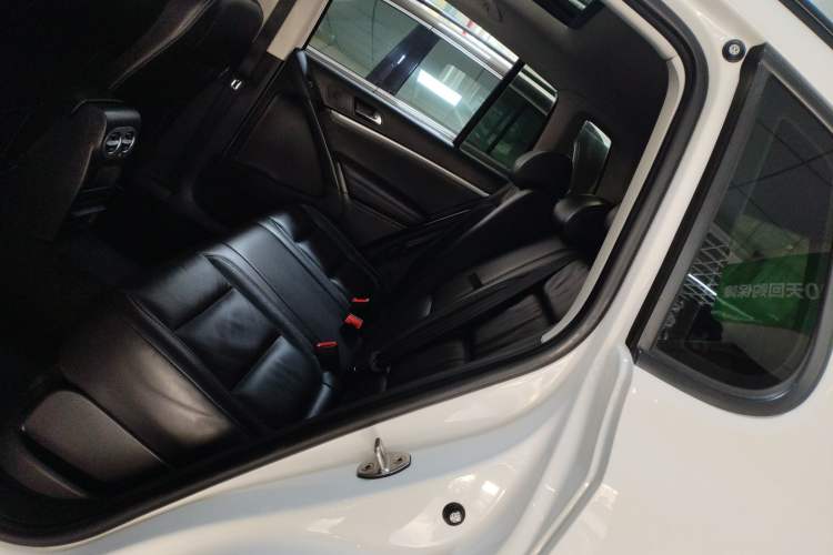 Used Volkswagen Tiguan 2016 280TSI Automatic Two-Wheel Drive Silk Road Comfort Edition
