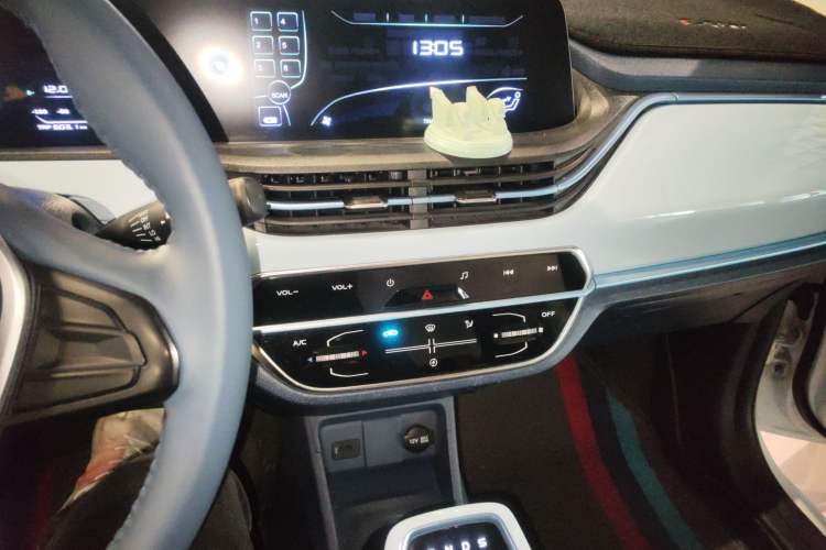 Used Oshan Benni E-Star 2022 Qingxin Edition Colorful Model Lithium Iron Phosphate