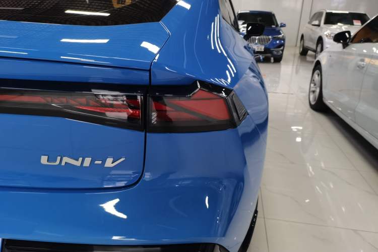 Used Changan UNI-V 2022 1.5T Sport Edition