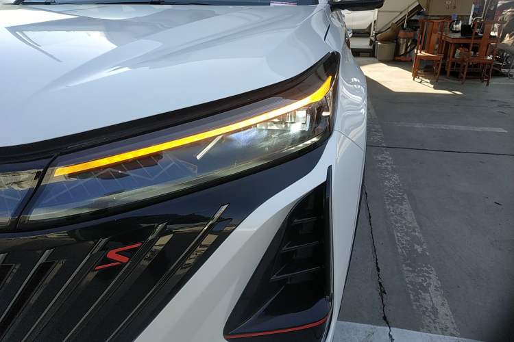 Used Changan CS75 PLUS 2022 2nd Generation 1.5T Automatic Prestige Version
