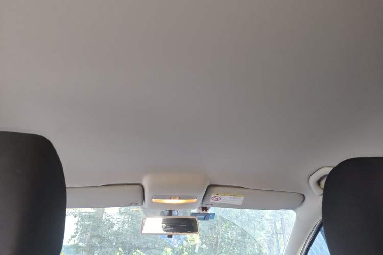 Used Volkswagen Polo 2014 1.4L Manual Comfort Edition
