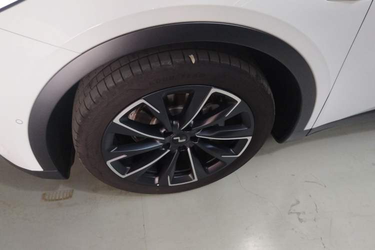 Used ONVO L60 2024 85 kWh Rear-Drive Version