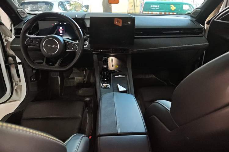 Used Lynk & Co 03 2023 2.0TD DCT JingPro
