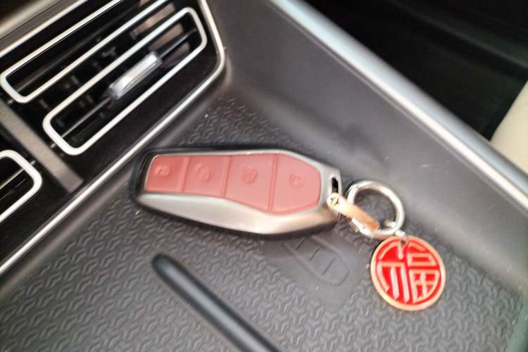 Used BYD Song Pro New Energy 2025 Second-Generation DM-i 75KM Leading Edition
