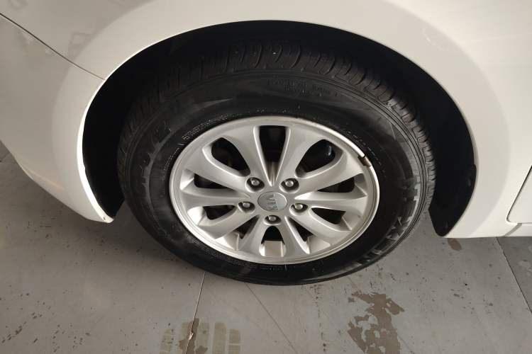 Used Kia K3 2015 1.6L Manual GL