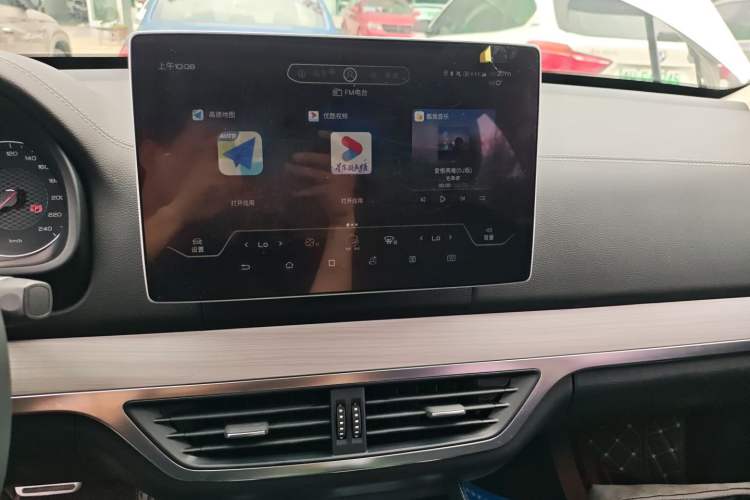 Used BYD Tang 2018 2.0T Automatic SmartConnect Luxury 7-Seater China V Emission Standard
